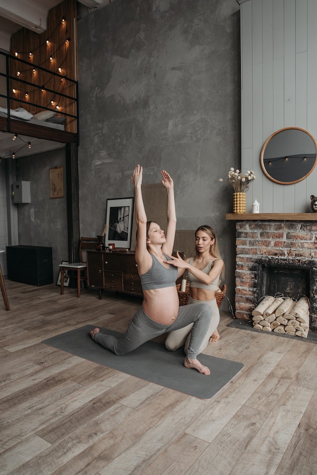 yoga in 9 month of pregnancy